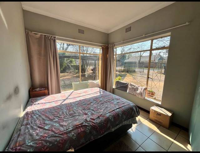 6 BEDROOM HOUSE FOR SALE IN FARRARMERE